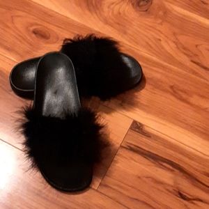 Nova Slippers        Smoke free home